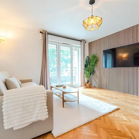 Appartamento Cia - Flat With Balcony In East Paris, Buttes Chaumont *